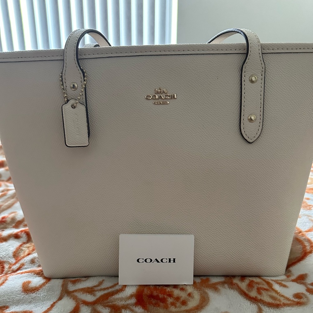 Coach small city tote